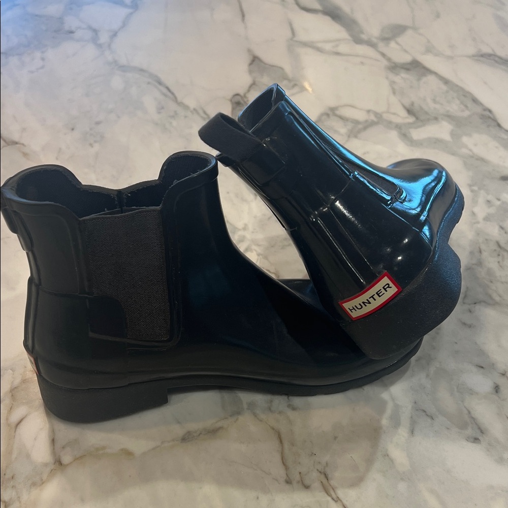 Hunter Glossy Black Chelsea Boots